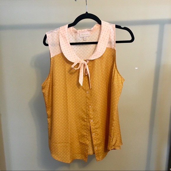 Fashionably Elate Top in Goldenrod - Picture 3 of 7